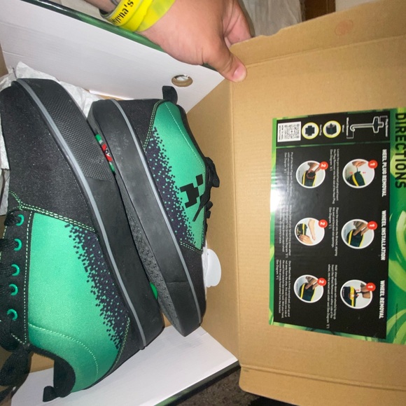 Minecraft x heelys men’s 10 ds - Picture 3 of 5